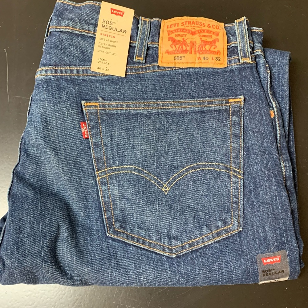 NWT Levi’s 505 Blue Jeans- Size 40”X32”